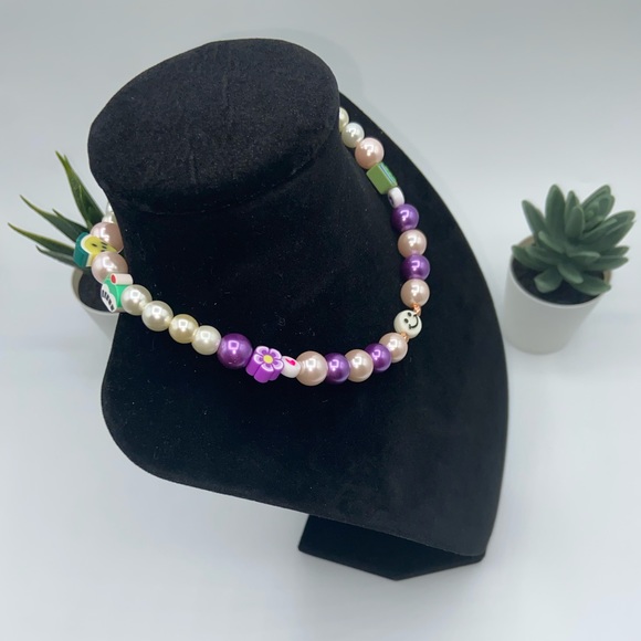 Handmade 90’s Y2K Inspired Beaded Necklace - Picture 4 of 9